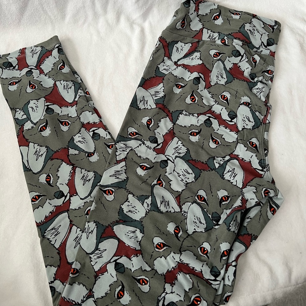 LuLaRoe Leggings, Wolf Pattern